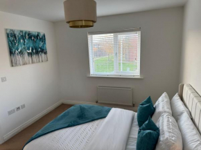 Modern & Spacious 3-Bedroom Home in Dartford, Ideal for Families, Groups and Contractors
